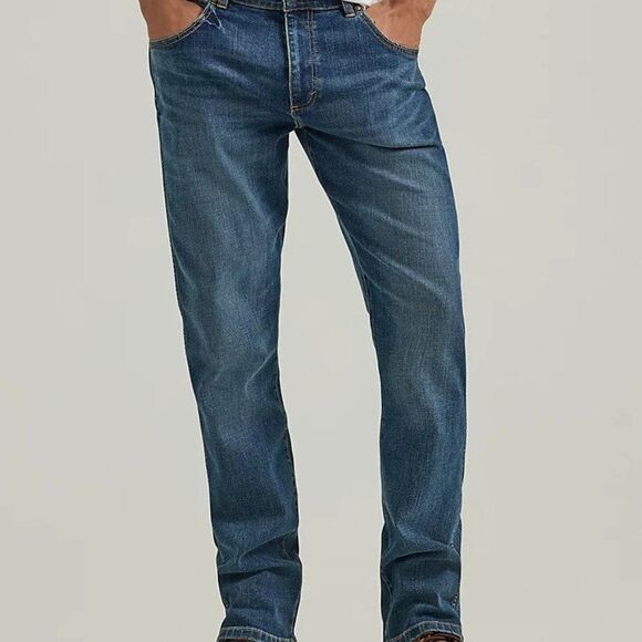 Wrangler Men's Slim Straight Fit Jean - Picture 2 of 4